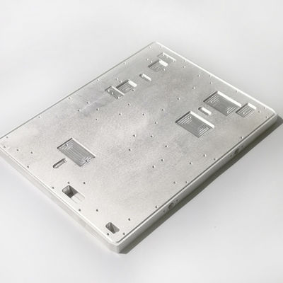 Για πολλές χρήσεις ενωμένο στενά Heatsink πιάτο θερμαντικών σωμάτων για την υδρόψυξη